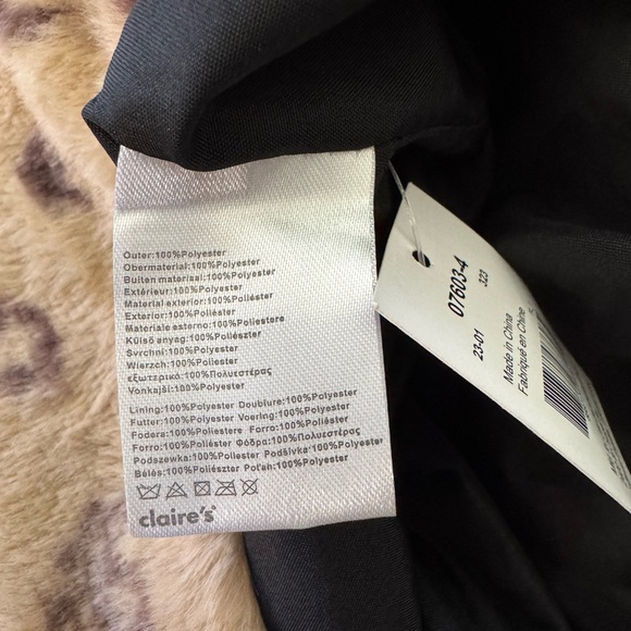 Claire’s Faux Fur Bucket Hat Beige Brown Love Star Heart Print One Size New - Picture 5 of 8